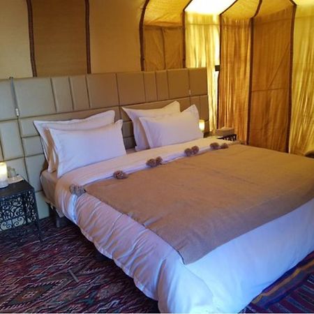Отель Merzouga Luxury Tented Camp Экстерьер фото