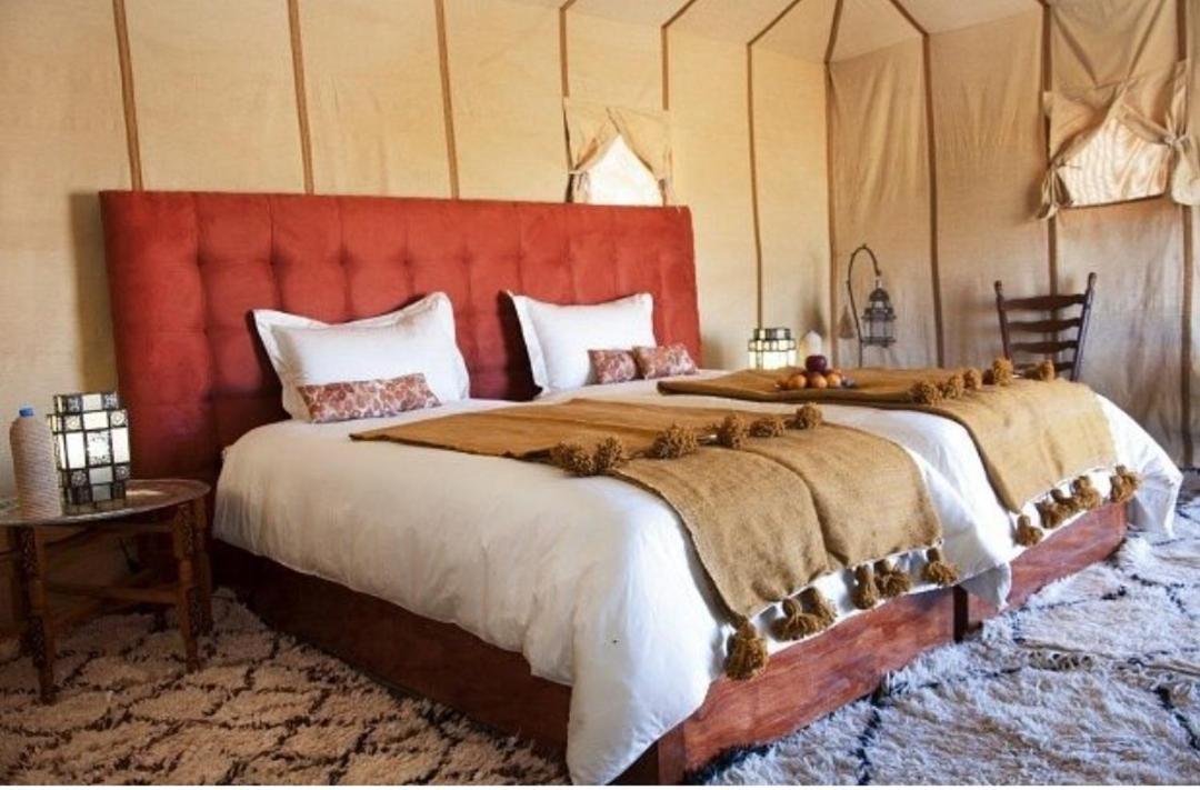 Отель Merzouga Luxury Tented Camp Экстерьер фото