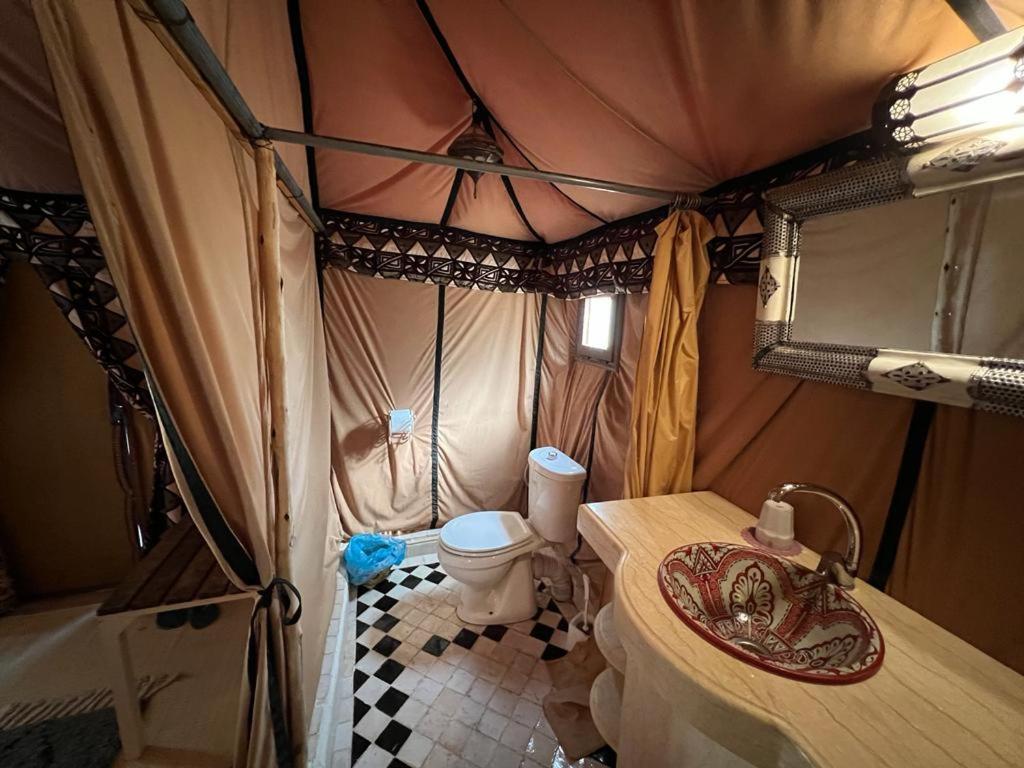 Отель Merzouga Luxury Tented Camp Экстерьер фото